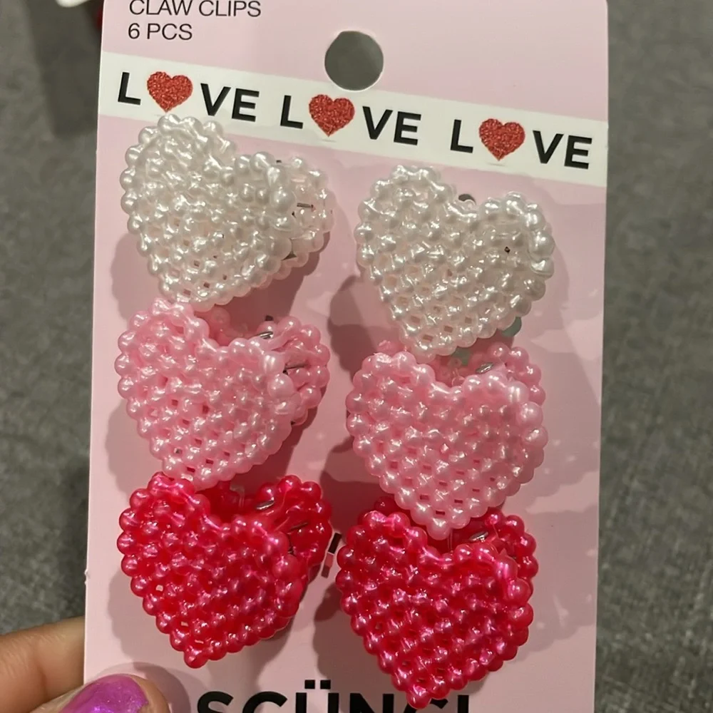 Scünci Valentines Day Hair Accessories perfect for a basket total of 8
